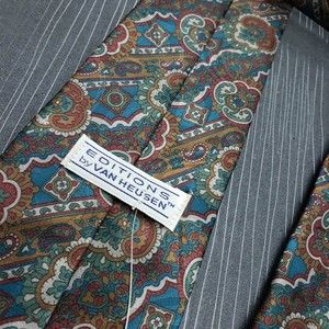 Van Heusen Editions Men's Polyester 57" Necktie - Gently Used